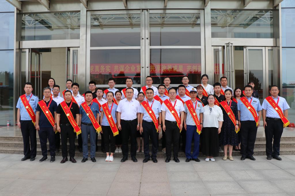 2022年第一期“西安青年五四奖章”走进西安市重点项目活动举办